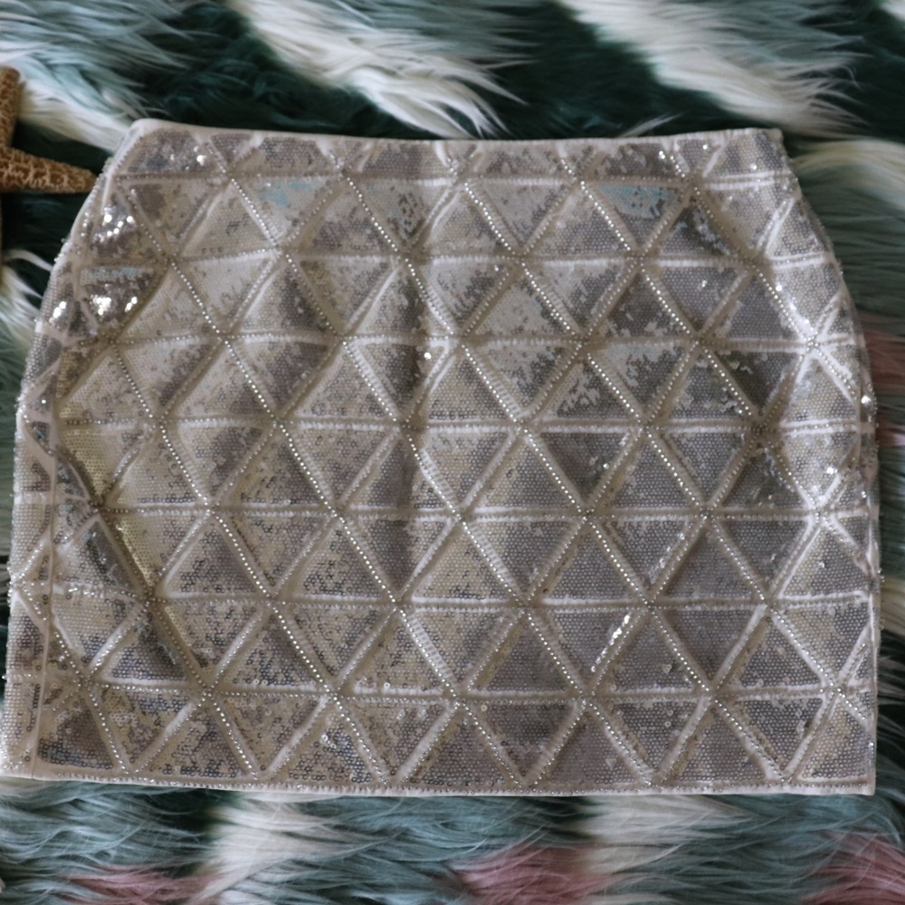 H&M Sequence & Beads Mini Skirt - Picture 2 of 6